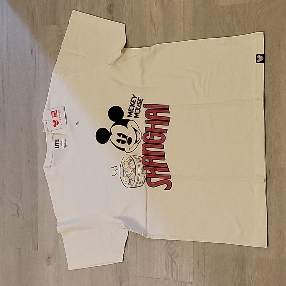 Uniqlo Disney Mickey Mouse Shanghai Tee Brand New US Men's XL